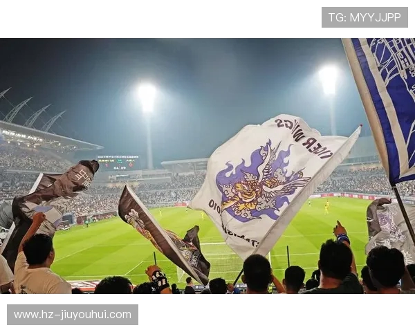 围绕小伙足球事件详情图揭示赛场冲突背后真实经过全貌与深层因由